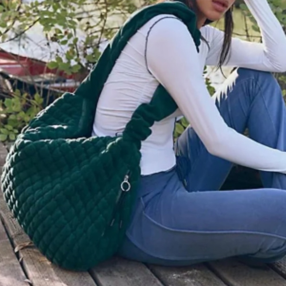 Free People Fleece Pucker Up Carryall Bag in Evergreen - Picture 5 of 6